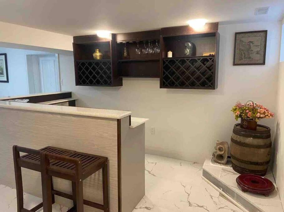 Modern House Newly Furnished 3 Mins Drive To Fall Holiday home