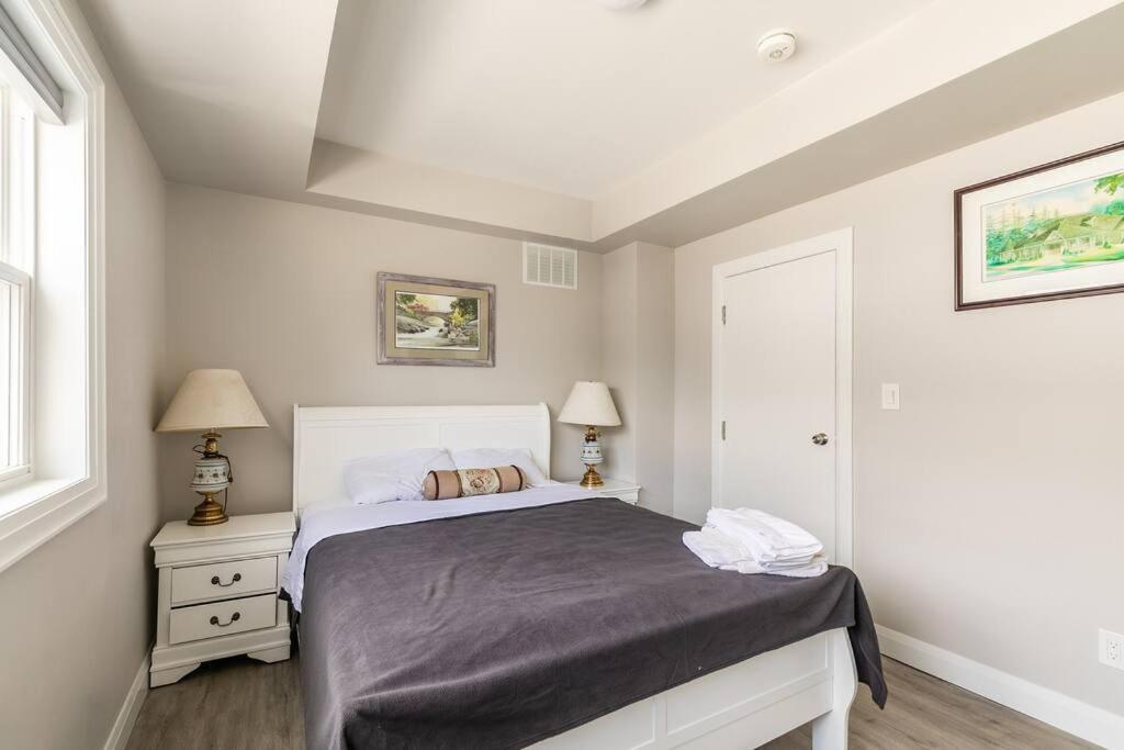 Modern House Newly Furnished 3 Mins Drive To Fall